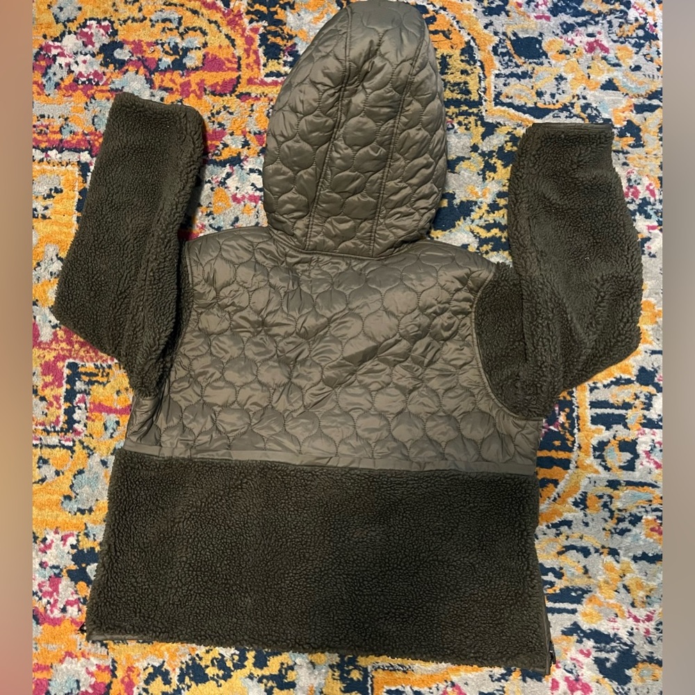 Veronica Beard Leo Sherpa Quilted Pullover - Picture 5 of 11